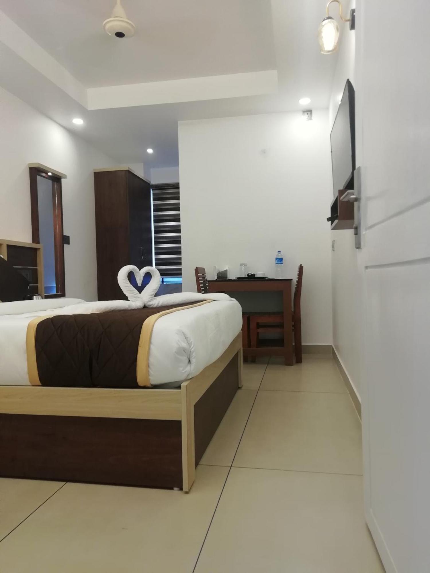 Hotel Paul Residency Nedumbassery Exterior foto